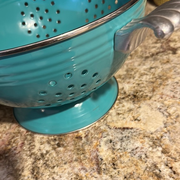 Fiestaware Turquoise Colander - Picture 9 of 10